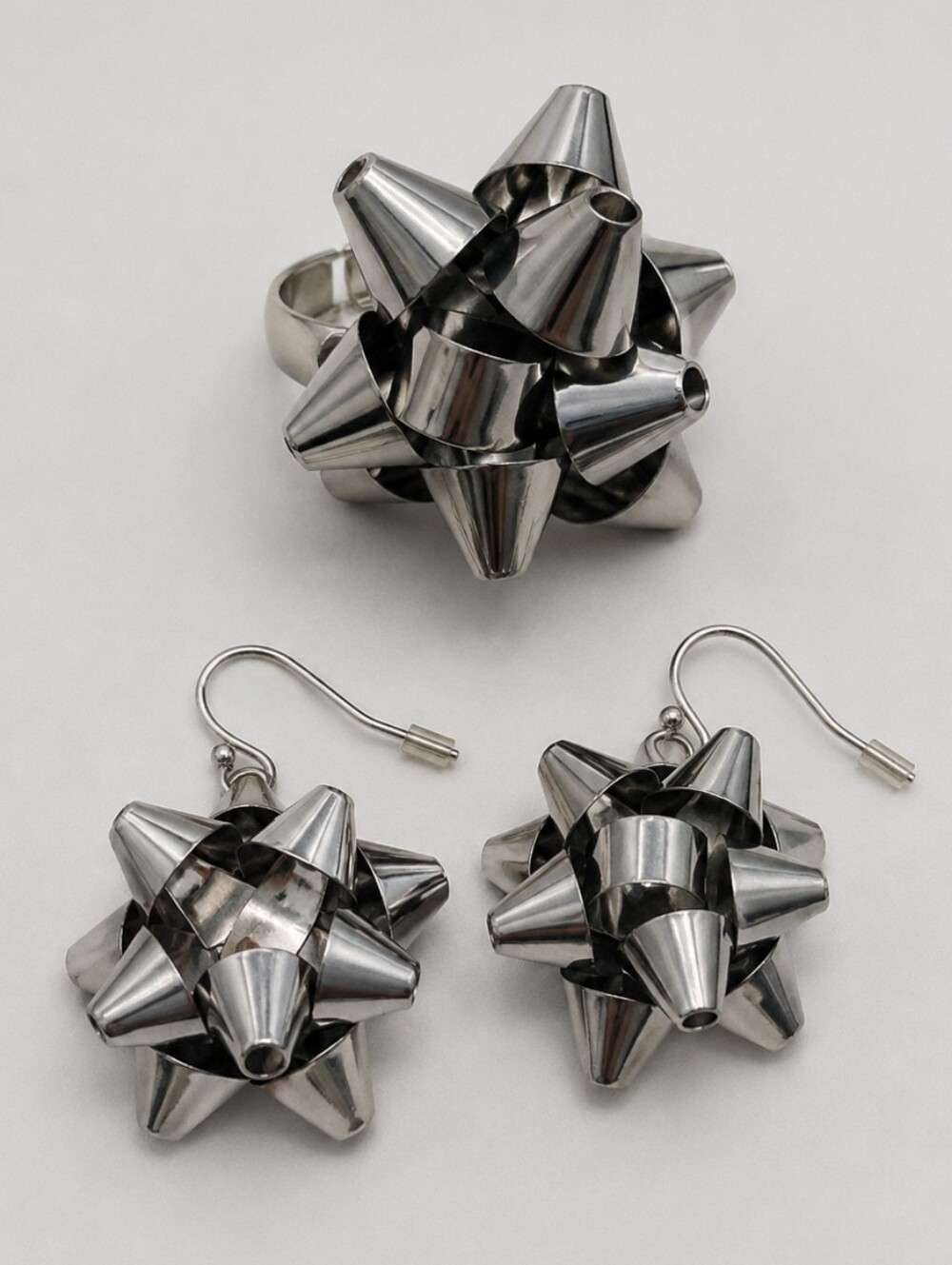 Silver Tone Bow Ring & Earrings Set Y2K Punk Goth Statement Jewelry OS Alt Girl